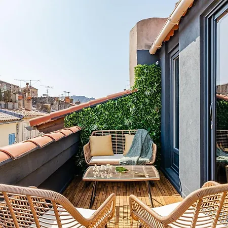 Loft En - Duplex Terrasse Coeur Historique Avec Vue Degagee & Parking Souterrain Offert La Ciotat